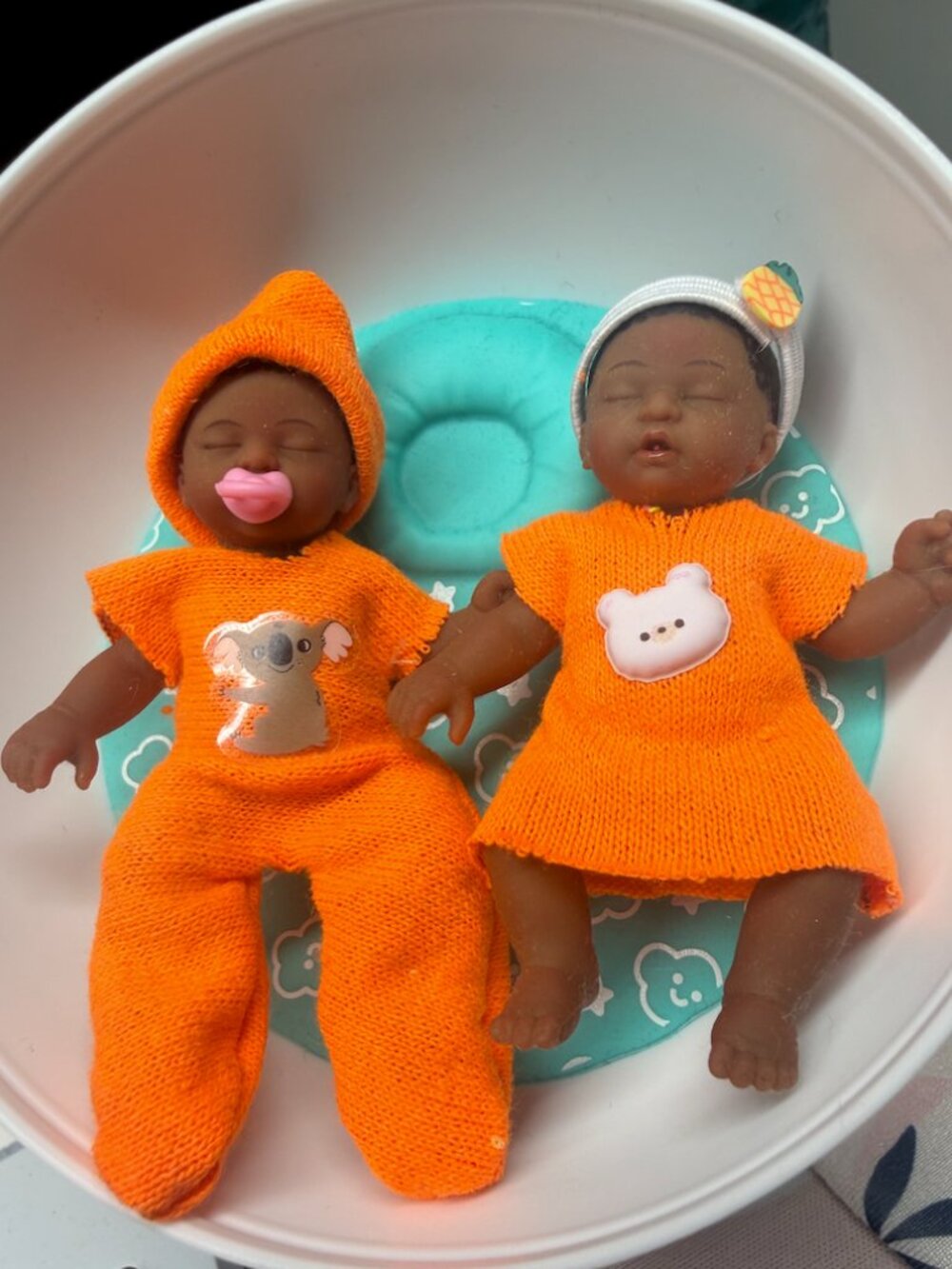 Twin Clothes Set For Babies Mini Zuru Series 2